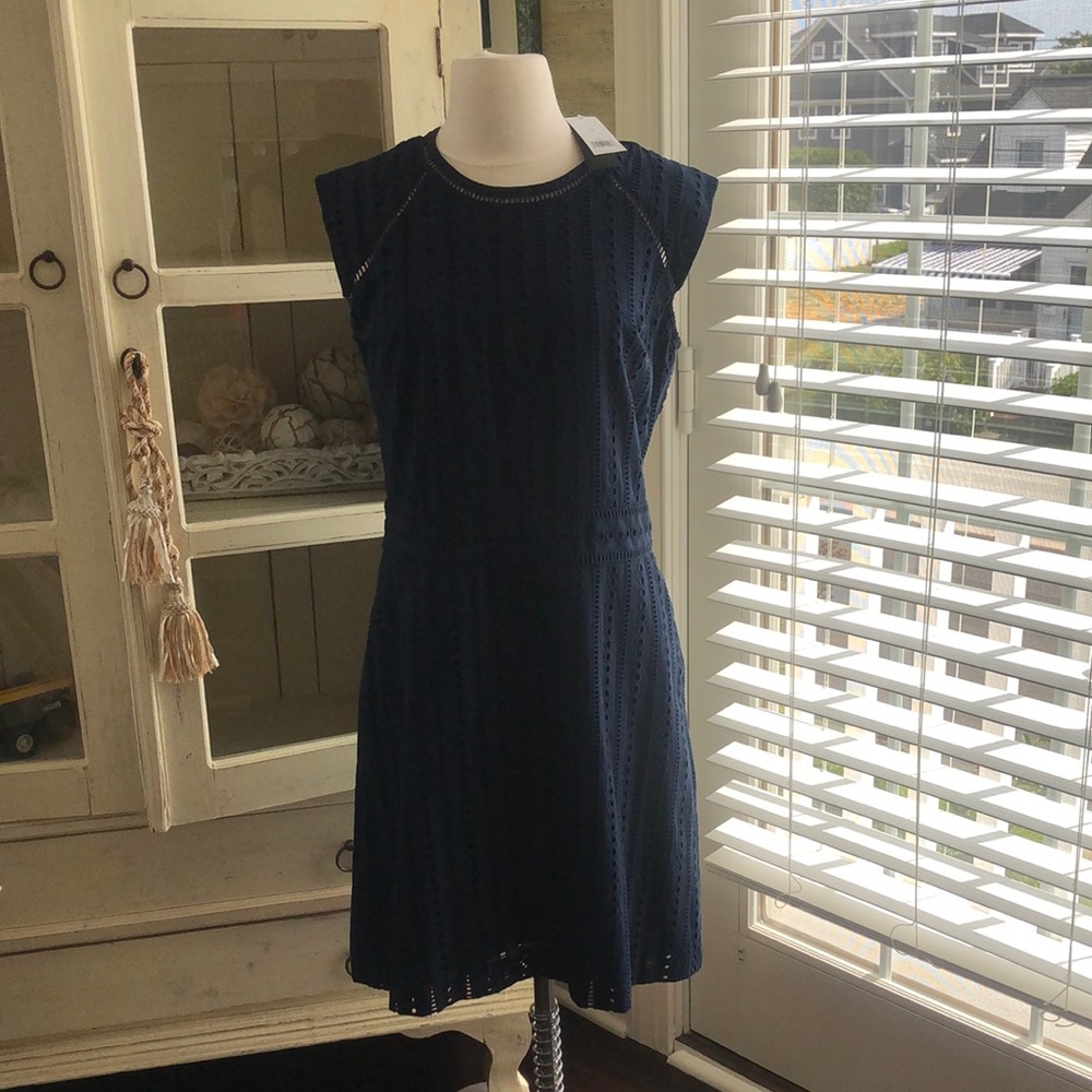 Banana Republic eyelet dress BN
